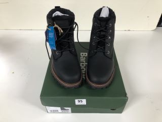 BARBOUR STORR BOOTS - BLACK - SIZE: 7