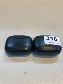 2 X JBL EARBUDS