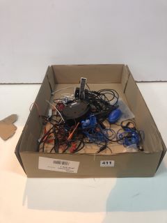 BOX OF WIRED EARPHONES