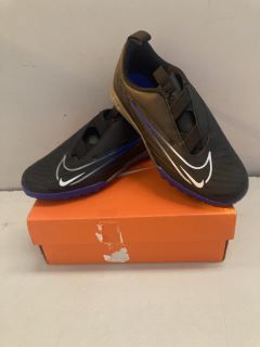 NIKE JR PHANTOM GX ACADEMY TF UK SIZE: 4