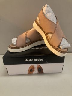 HUSH PUPPIES KIDS MINI CLARISSA UK SIZE: 2