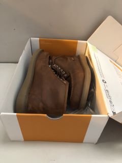 TIMBERLAND NEWMARKET II MOC TOE CHUKKA UK SIZE: 6.5