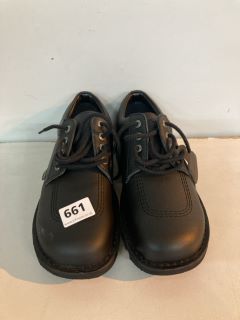 KICKERS VEGAN UK SIZE: 7.5