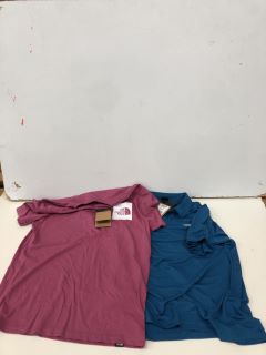 2 X ITEMS INC THE NORTH FACE T-SHIRT UK SIZE: L