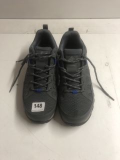 COLOMBIA SHOES IN GREY SIZE 8