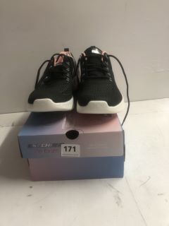 SKETCHERS LITE FOAM IN IBLACK SIZE 6