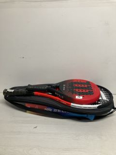 3 X ASSORTED ITEMS INCL. WILSON TENNIS RACKET