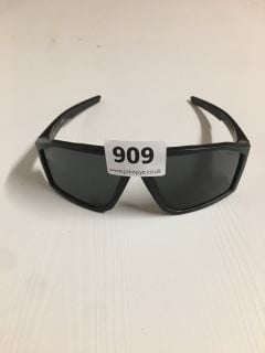 PRADA SPS 08W SUNGLASSES