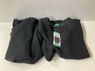 2 X MARC NEW YORK BLACK JUMPERS XL