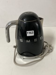 SMEG RETRO BLACK KETTLE