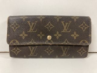 LOUIS VUITTON MONOGRAM LONG WALLET 8910AN (MISSING ZIP)