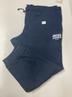 JACK AND JONES JOGGERS SIZE 52