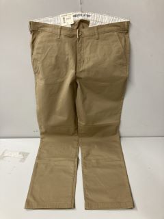 LEE CHINOS W30 L32