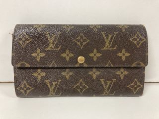 LOUIS VUITTON MONOGRAM LONG WALLET (MISSING ZIP)