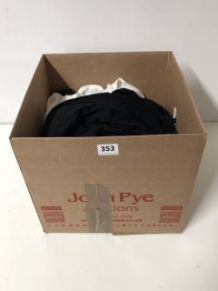 A BOX OF ASSORTED CLOTHING TO INCLUDE GUESS T SHIRT L