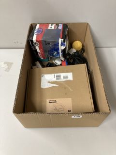 BOX OF HOMEWARES TO INCLUDE HOME PHONE SETS