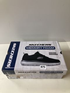 SKECHERS SIZE 7