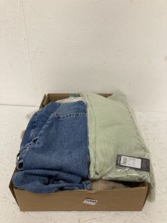 BOX OF ASSORTED DESIGNER CLOTHING IN VARIOUS SIZES & DESIGNS