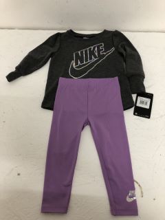 NIKE 2 PEICE SET SIZE 18M