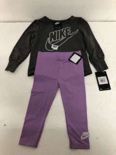 NIKE 2 PEICE SET SIZE 24M