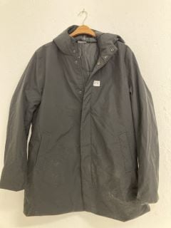 UNBRANDED COAT SIZE UNKNOWN