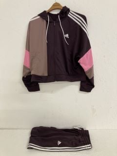 ADIDAS TRACKSUIT SIZE XL 20-22