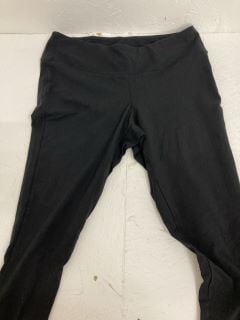 ADIDAS LEGGINGS SIZE 2X 24-26