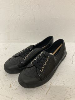 NEW LOOK BLACK SHOES SIZE:5