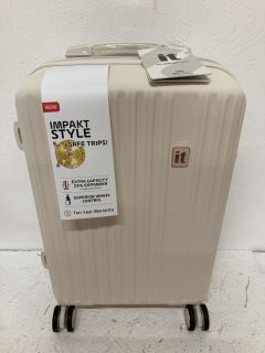 IT LUGGAGE IMPAKT STYLE SUITCASE