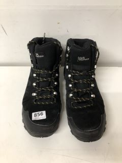 JACK WOLFSKIN BOOTS SIZE 11