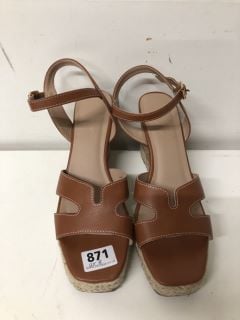 NEW LOOK WEDGES SIZE UK 8