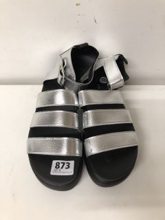 SANDLES SIZE UK 6