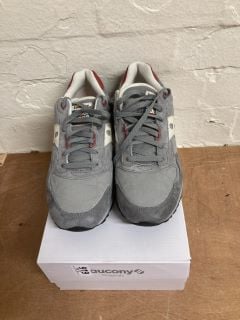 SAUCONY SHADOW 5000 TRAINERS SIZE:MENS 10.5 WOMENS 11