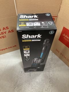 SHARK CORDED UPRIGHT VACUUM CLEANER MODEL: NZ690UK RRP: £149