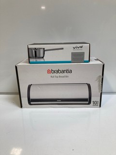 A QTY OF KITCHEN UTILITIES INCLUDING BRABANTIA ROLL TOP BREAD BIN