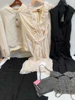 A BOX OF CLOTHES INCLUDING CHILD BLACK/WHITE CHECKERED SKIRT