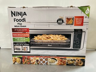 1 X NINJA FOODI FLIP MINI OVEN 8-IN-1 MODEL:SP101UK RRP £199.00