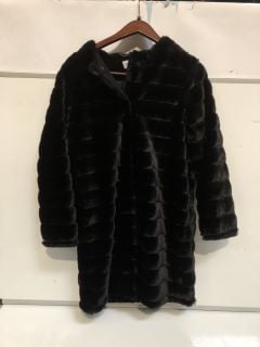 1 X THE WHITE COMPANY STRIPE FAUX FUR COAT BLACK SIZE SMALL RRP £189