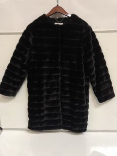 1 X THE WHITE COMPANY STRIPE FAUX FUR COAT BLACK SIZE MEDIUM RRP £189