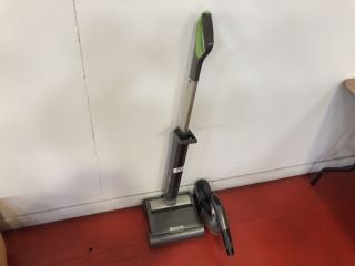 2 X VACUUM CLEANERS TO INCLUDE GTECH 22V AIR RAM AND GTECH HANDHELD VACUUM