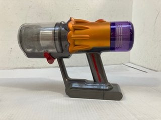 DYSON HOOVER HEAD MODEL 8CW-UK-SGE0486A: LOCATION - H13