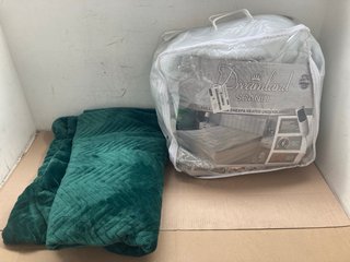 DREAMLAND SCANDI SHERPA HEATED UNDERBLANKET TO INCLUDE ROYAL GREEN HEATED ELECTRIC BLANKET: LOCATION - J14