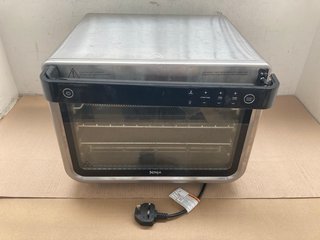 NINJA FOODI MULTI-FUNCTION OVEN: LOCATION - J14