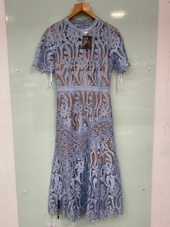 SELF-PORTRAIT BLUE PRAIRIE MIDI DRESS UK SIZE 10 - RRP £350: LOCATION - FRONT BOOTH