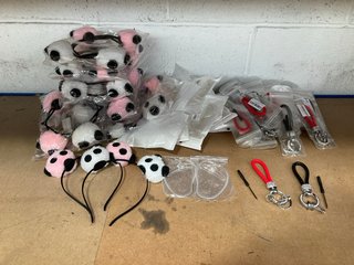 QTY OF ASSORTED GIRLS ACCESSORIES TO INCLUDE FAUX FUR PANDA HEADBAND IN PINK: LOCATION - I13