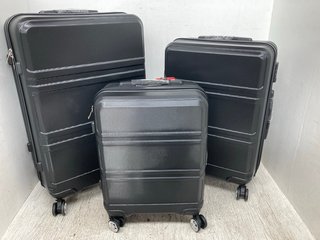 KONO NEST OF 3 HARDSHELL SUITCASES IN BLACK: LOCATION - I11