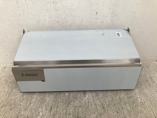 ADEXA CATERING FOOD TEMP CONTROL TRAY: LOCATION - I8