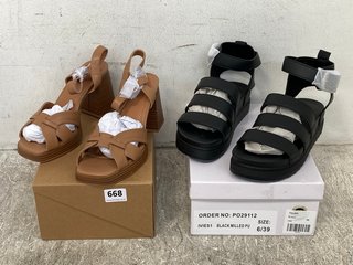 VERY WOMENS BLOCK PLATFORM HEELS IN TAN - UK SIZE 6 TO INCLUDE WOMENS SMALL PLATFORM WEDGE SHOES IN BLACK - UK SIZE 6: LOCATION - I7