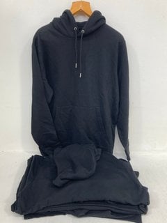 QTY OF STANLEY STELLA HOODIES IN BLACK - SIZE MEDIUM: LOCATION - I6