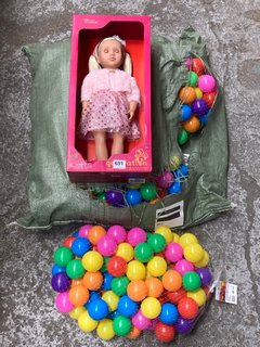 KIDS PLAY DOLL TO INCLUDE BAG OF KIDS MULTI COLOURED PLAYING BALLS: LOCATION - I6